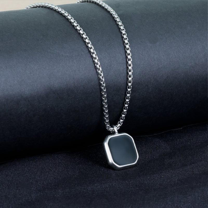 Frill Silver Chain - Square Silver Chain Pendant